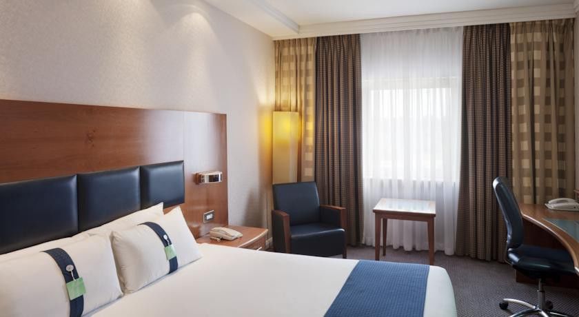 Holiday Inn London Brent Cross, An Ihg Hotel Exterior foto